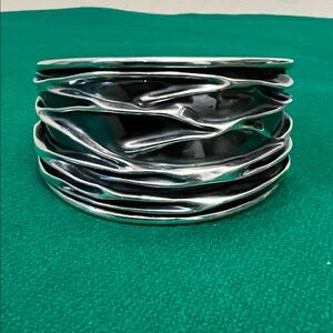 Elegant Silver Wave Bangle Bracelet